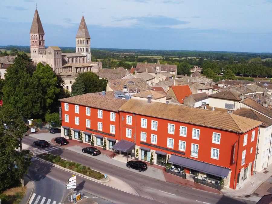 [Elegance in Burgundy. Comfort and flavors. Tranquility and rest a stone's throw from the Saône] test