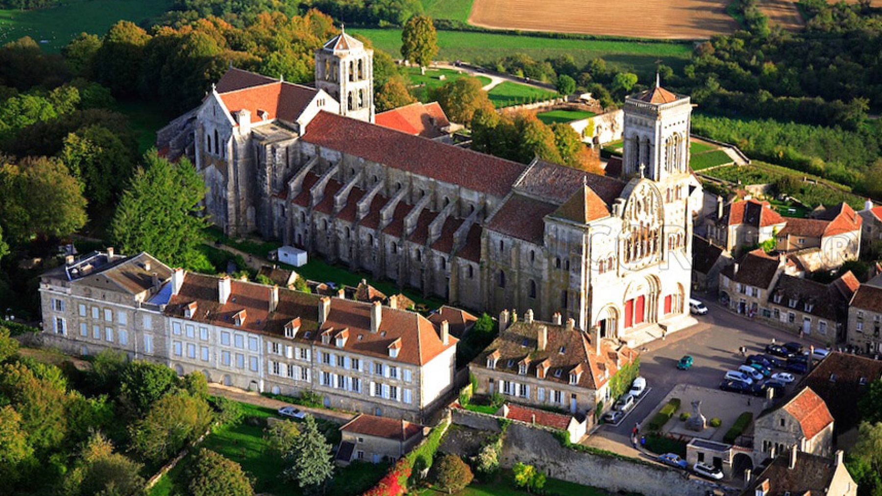 Vézelay Basilica: a building with a rich history